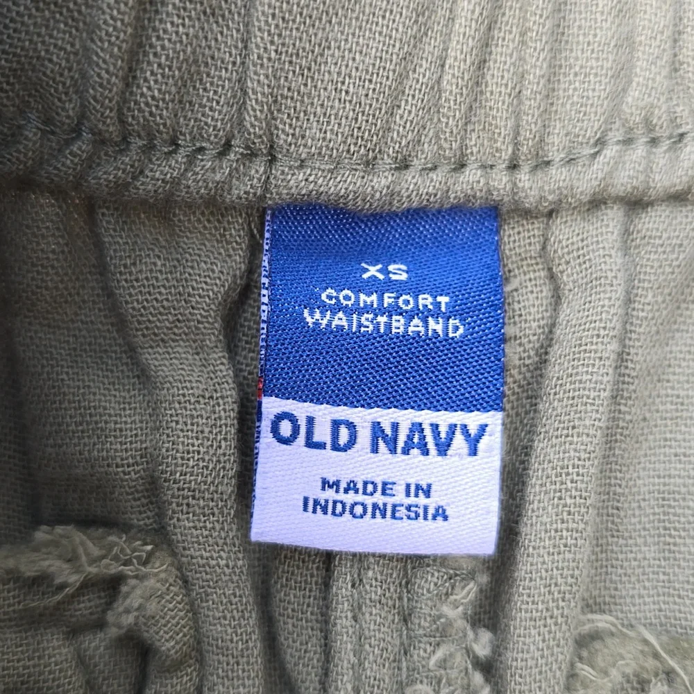 Old Navy Light Olive Green High Waist Women’s Shorts